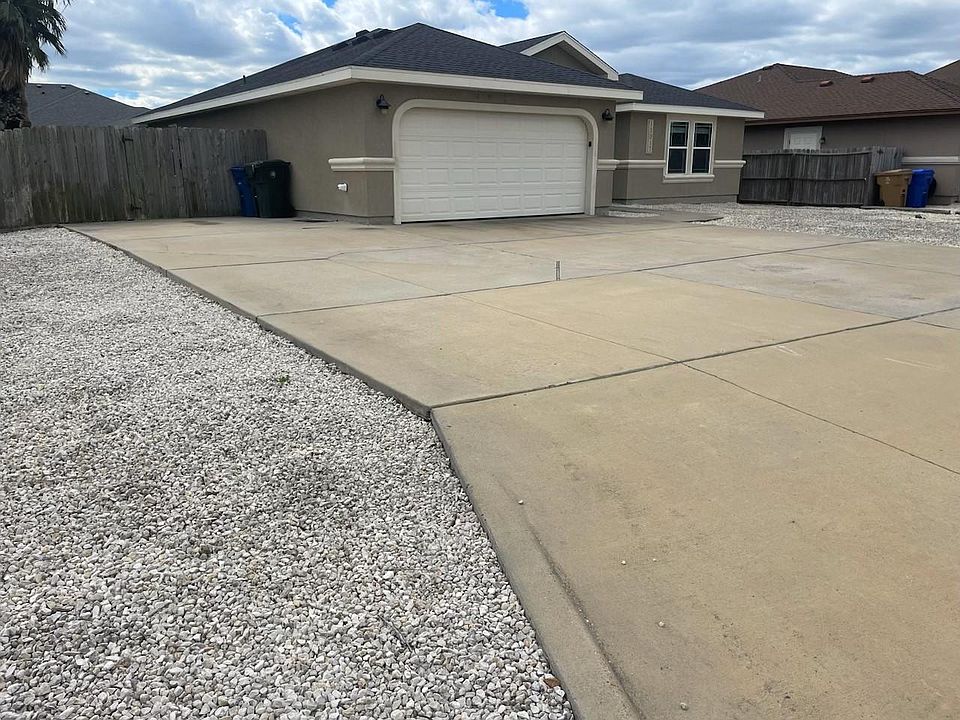 1st image of 13917 Lighthouse Dr