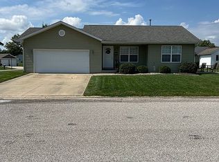 166 Bradford Dr, Aviston, IL 62216