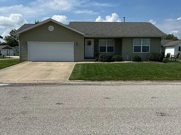 166 Bradford Dr, Aviston, IL 62216