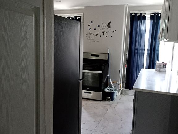 5th image of 143 President St APT 2