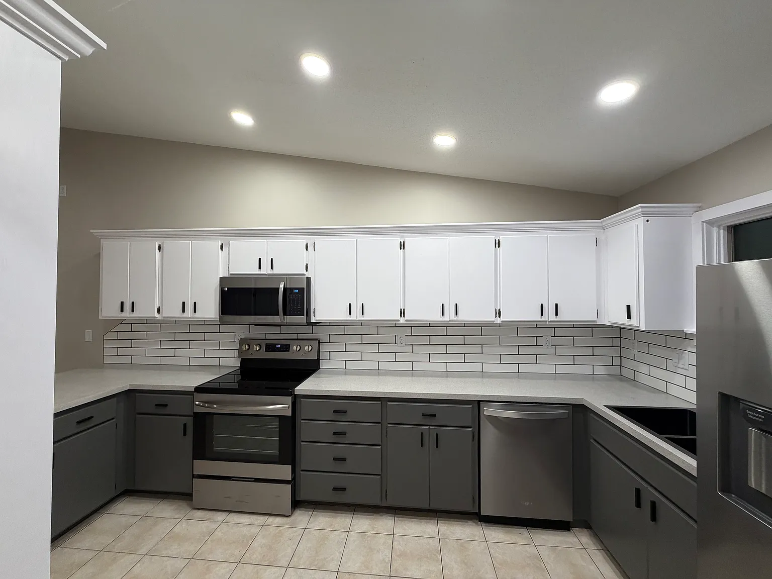 2 bed, 1400 sqft, $2,395 — Photo 2