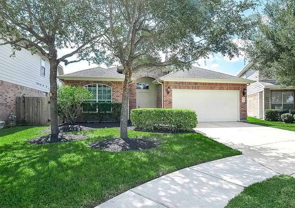 1st image of 25323 Calico Woods Ln