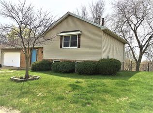 217 N Parkway Dr, Pekin, IL 61554
