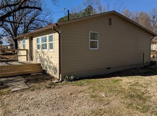 3854 W Don Tyson Pkwy, Springdale, AR 72762