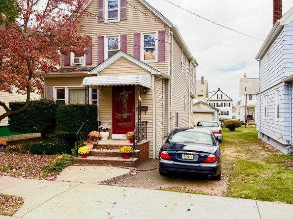 141 Emerson St #1