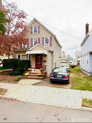 141 Emerson St #1 Photo 1