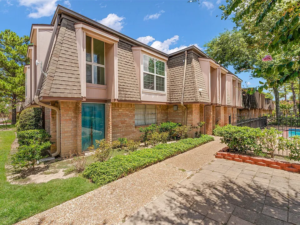 12633 Memorial Dr #50