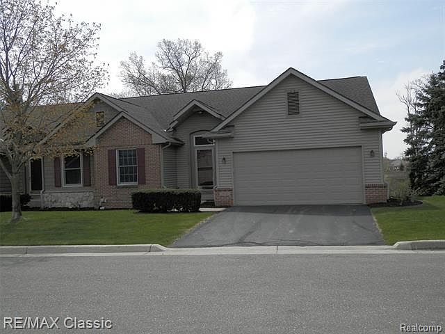 1st image of 885 Persimmon Dr #13