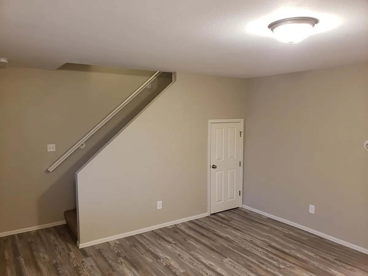 Building Photo - 104 Bonnie Vista Dr #B