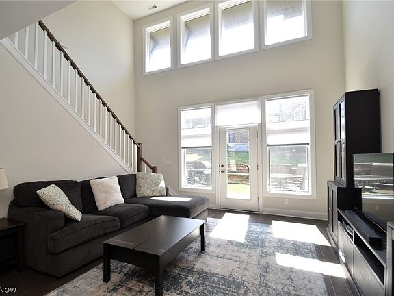 4th image of 1377 Slate Ct