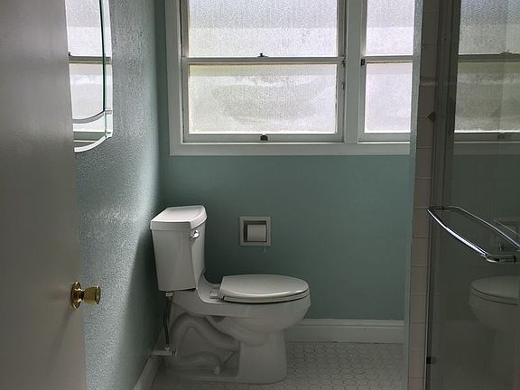 4th image of 95 Aiken Way