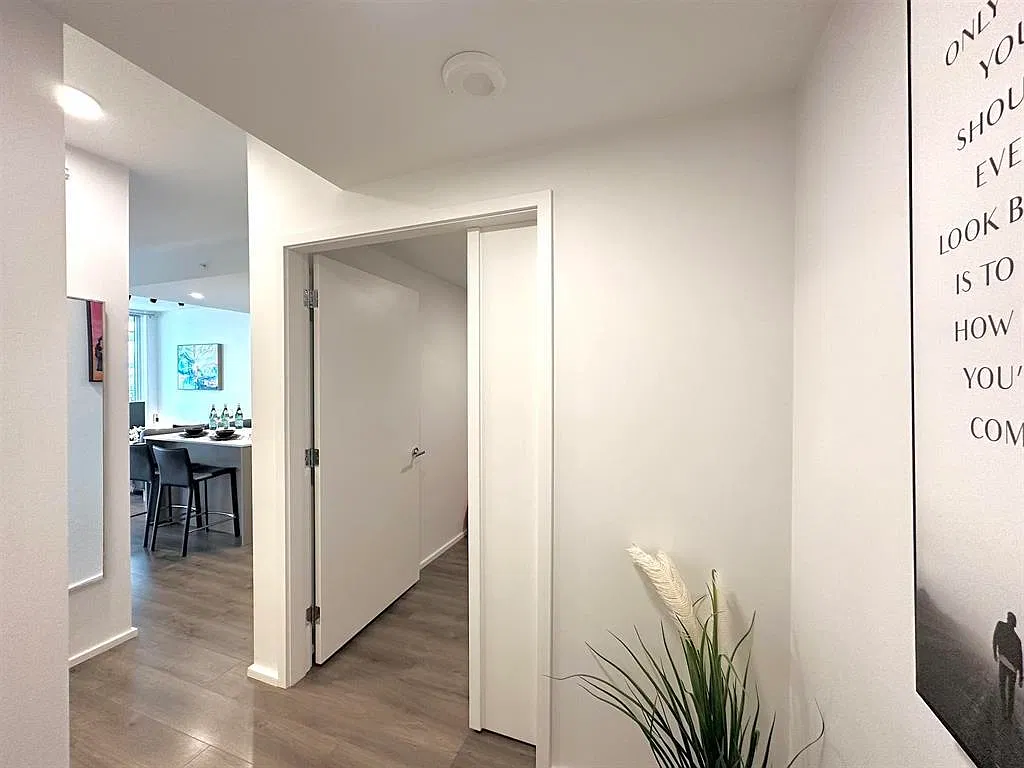 3833 Evergreen Pl — Photo 3