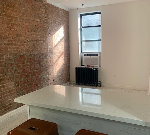 3rd image of 654 9th Ave #4B