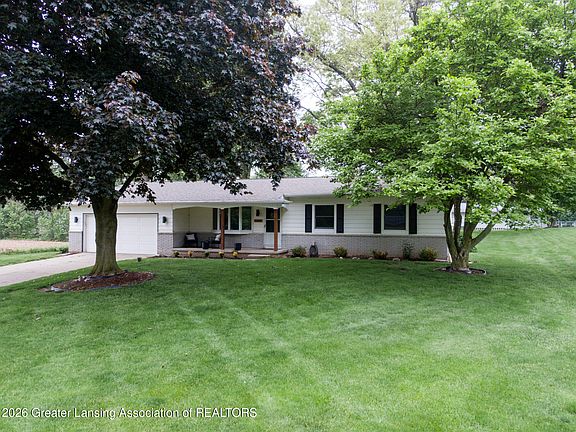 4th image of 15100 Glencrest Dr