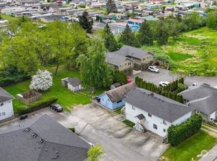 3316 E College Way, Mount Vernon, WA 98273