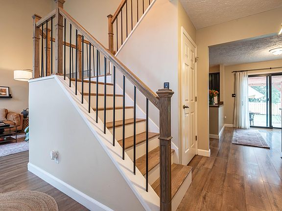 3rd image of 3341 S Rolling Oak Dr