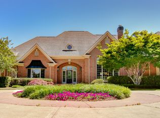 7501 Clearwater Rd, Hixson, TN 37343