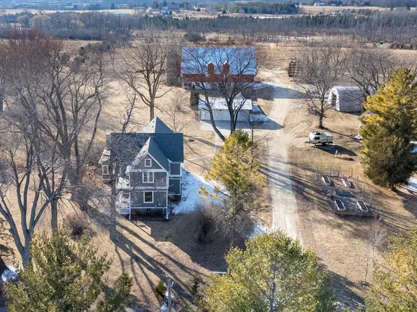 1615 Ulao PARKWAY SOUTH South, Grafton, WI 53024