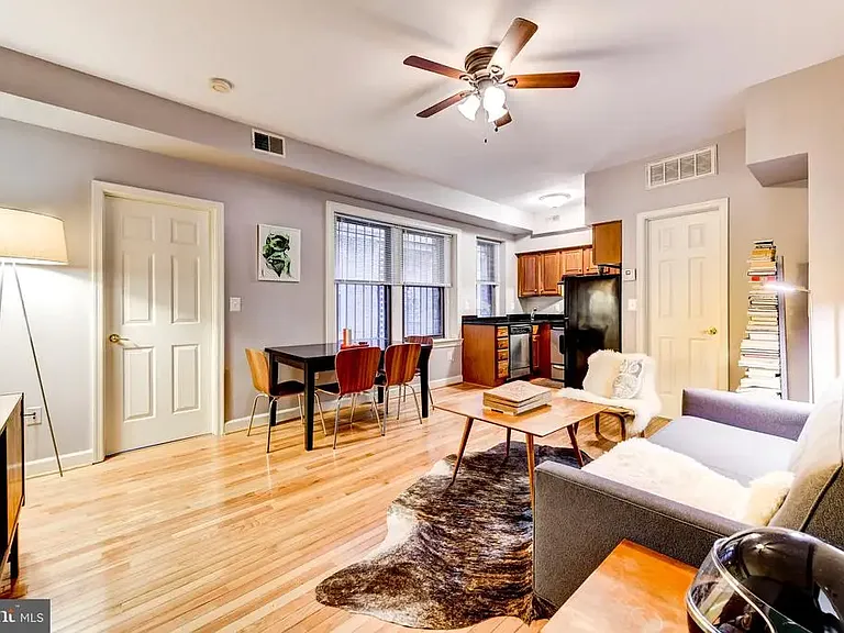 1321 Fairmont St NW #206 — Photo 3