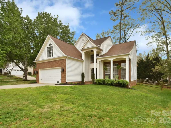 6301 Baberton Ct, Charlotte, NC 28269