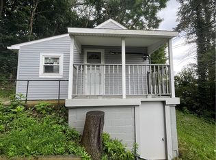 612 Dippold Ave, Baden, PA 15005