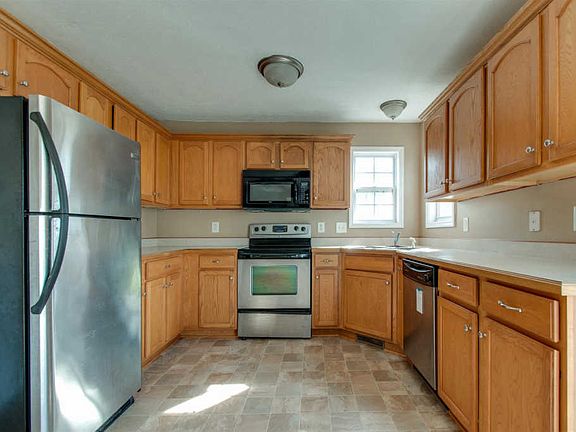 5th image of 1176 Viewmont Dr