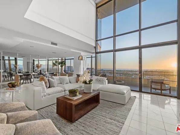 4265 Marina City Dr #Penthouse 8, Marina Del Rey, CA 90292