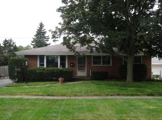 210 Welter Dr, Wood Dale, IL 60191