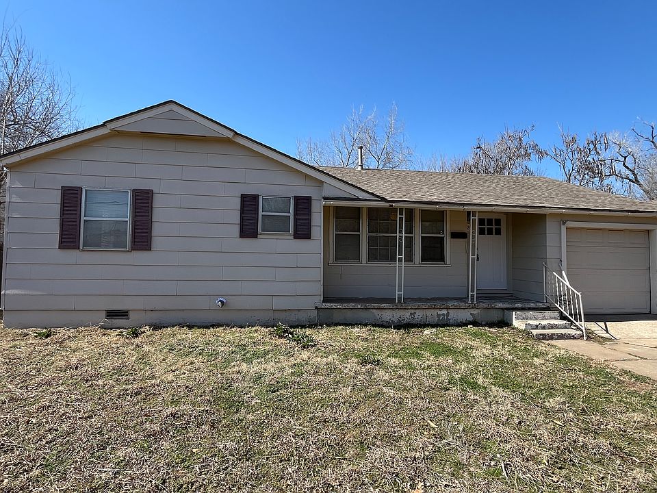 1st image of 2325 McCracken Dr