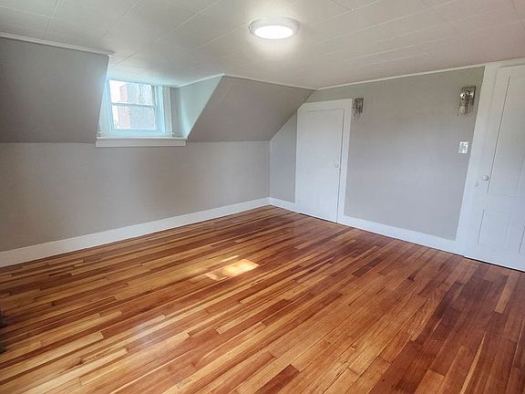 4th image of 100 Church St #B