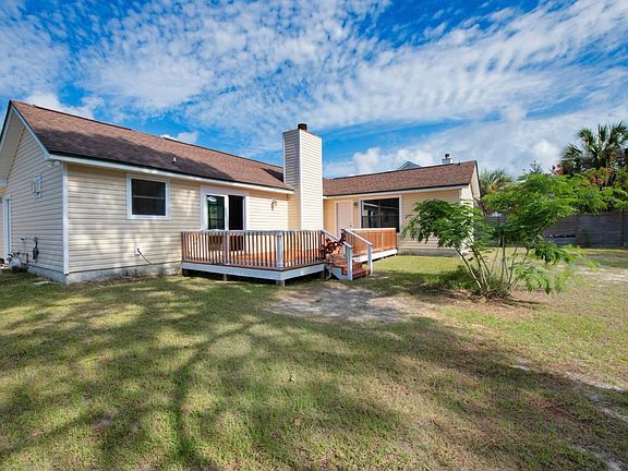 2nd image of 2360 Prytania Cir
