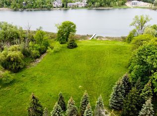 2713 Turtle Shores Dr, Bloomfield Hills, MI 48302