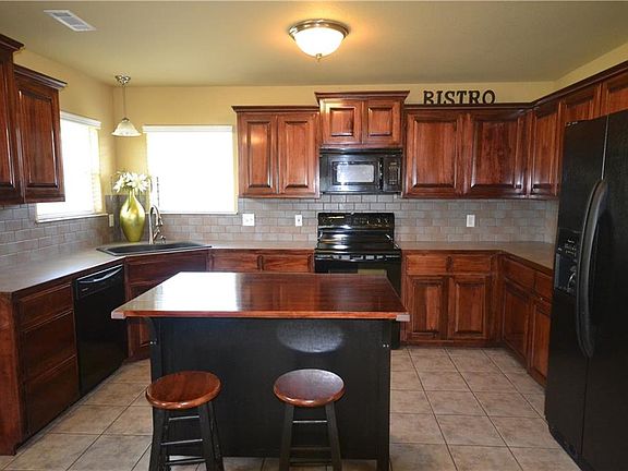 5th image of 2174 Meadowbrook Dr