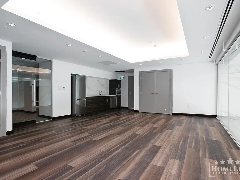 1475 Foster St #1105 — Photo 23