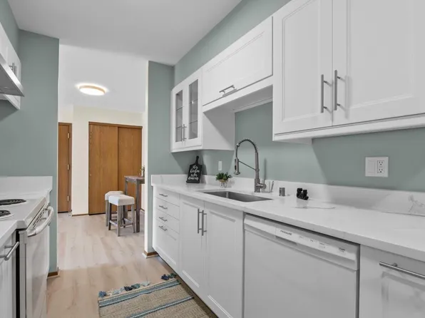 6329 West Nebraska AVENUE #203, Milwaukee, WI 53220