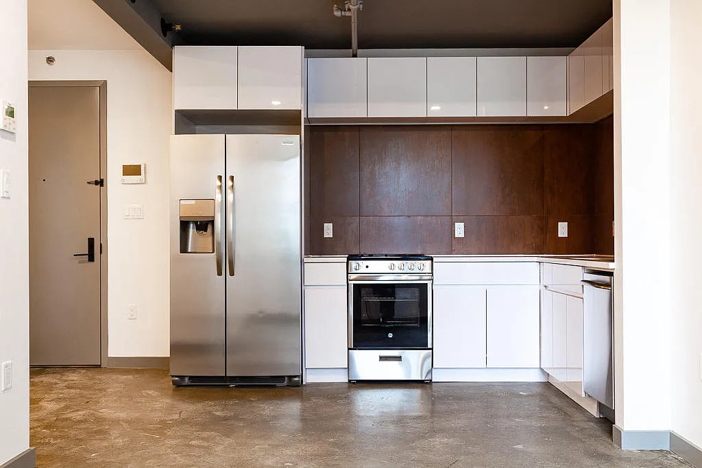 410 Tompkins Avenue — Photo 1