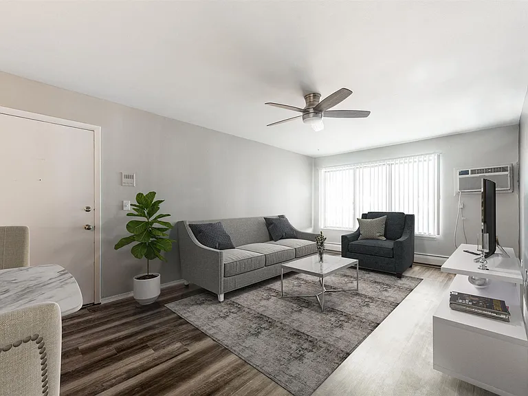 Town & Country Apartments - Wixom, MI — Photo 20