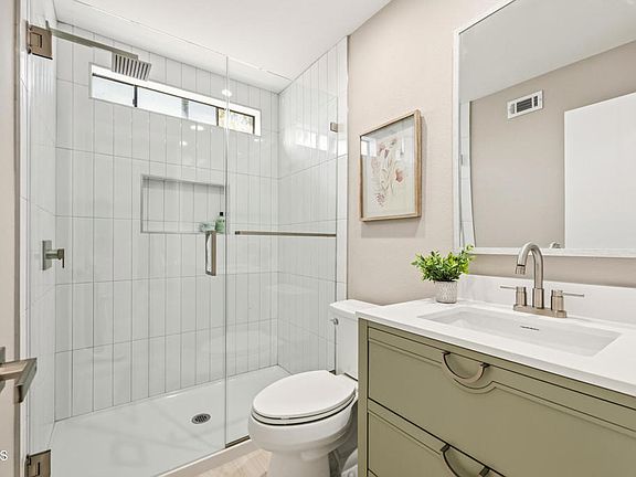 4th image of 35124 Village 35