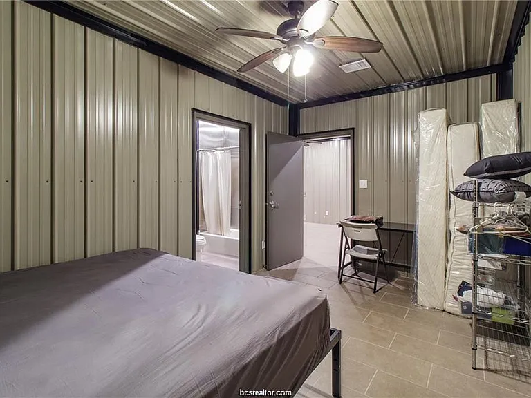 4558 Hicks Ln — Photo 45