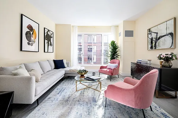 Sold by Extell Marketing Group | media 14