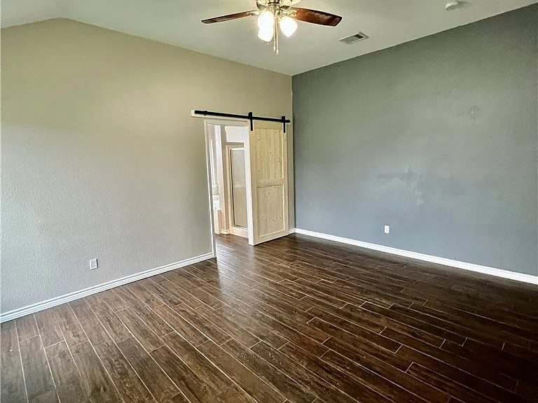 2417 Windblown Dr — Photo 8