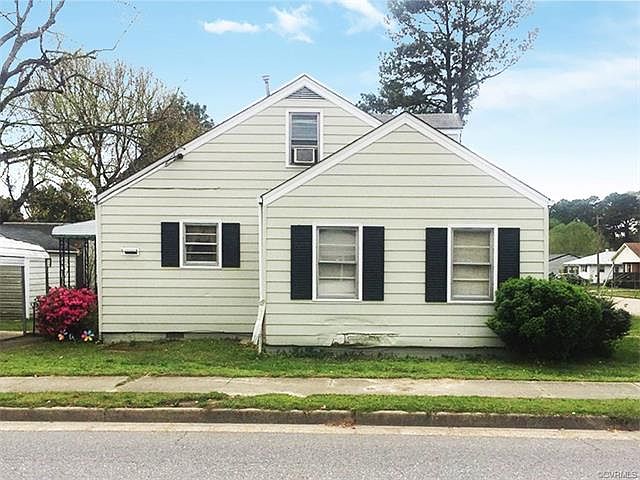 2nd image of 3000 Grace St