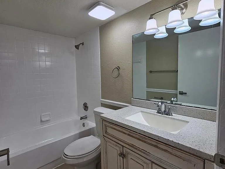 1541 Windorah Way #C — Photo 10