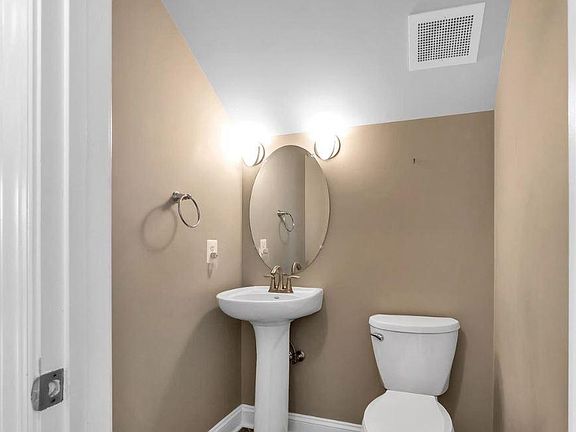 3rd image of 15155 Kentshire Dr #475
