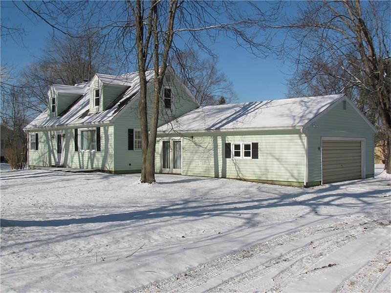 1st image of 58 Edgewood Dr