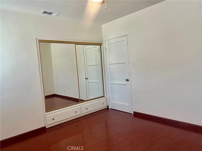 205 S 7th St — Photo 11