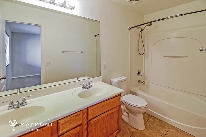 45064 W Miraflores St — Photo 10