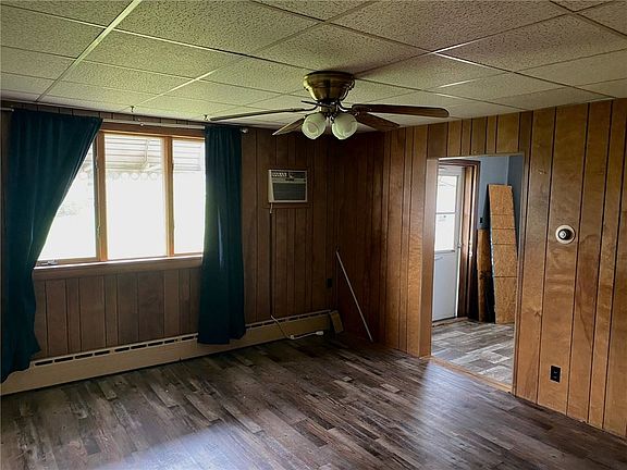 3rd image of 273 School Ave