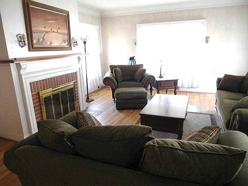 2nd image of 1041 Isaacs Ave