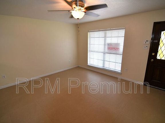 3rd image of 1708 Saul Ave